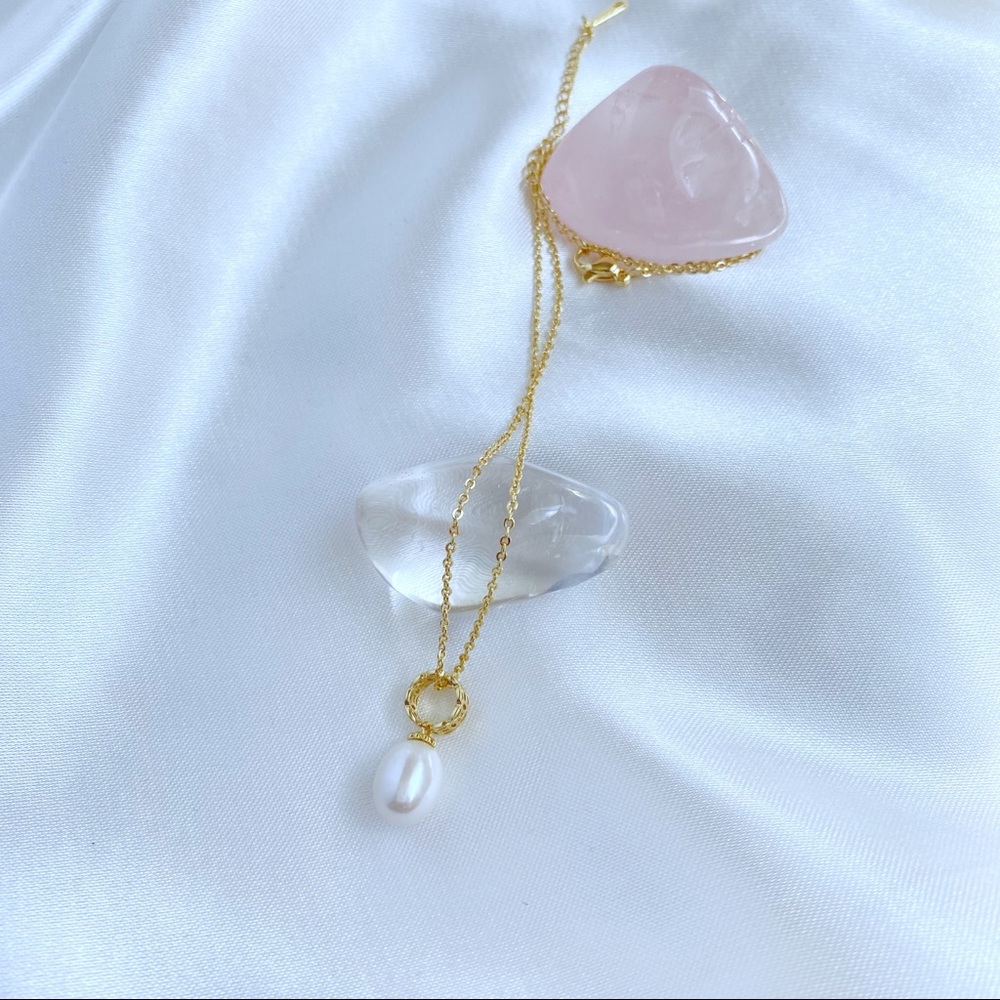 Authentic Pearl Necklace Gold Brand New